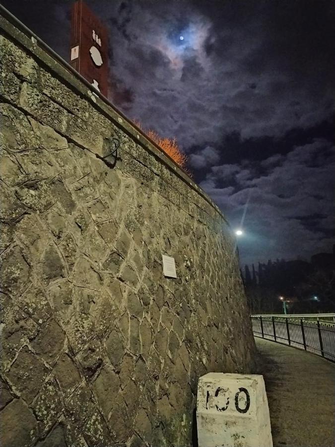 蒙蒂菲阿斯科尼 Al Centesimo Chilometro - Ristoro Del Pellegrino旅舍 外观 照片